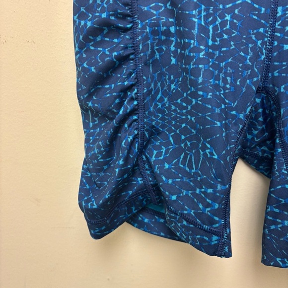 Lululemon Speed Track Shorts - Picture 5 of 10